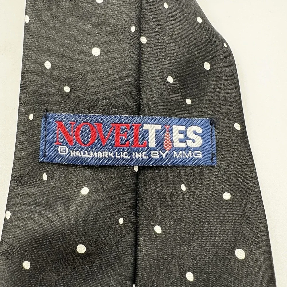 Vintage Hallmark Novel Ties by MMG Christmas Reindeer Santa Skiing‎ Necktie